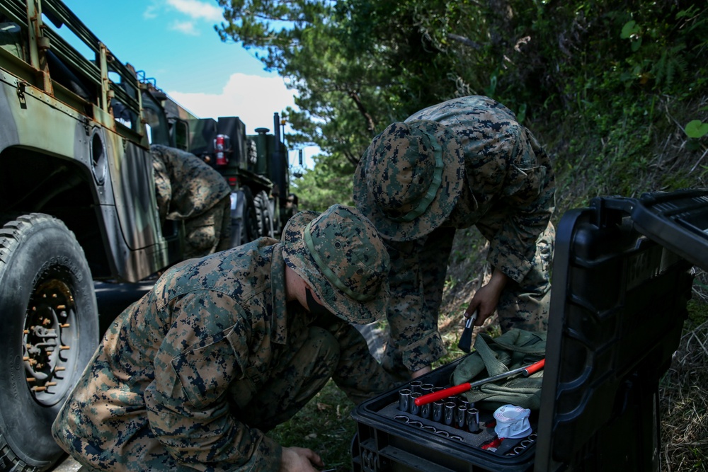 High and Low | 3d Maintenance Battalion conducts field maintenance training