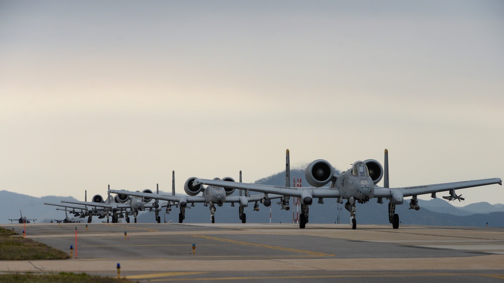Wolf Pack, Mustangs charge runway