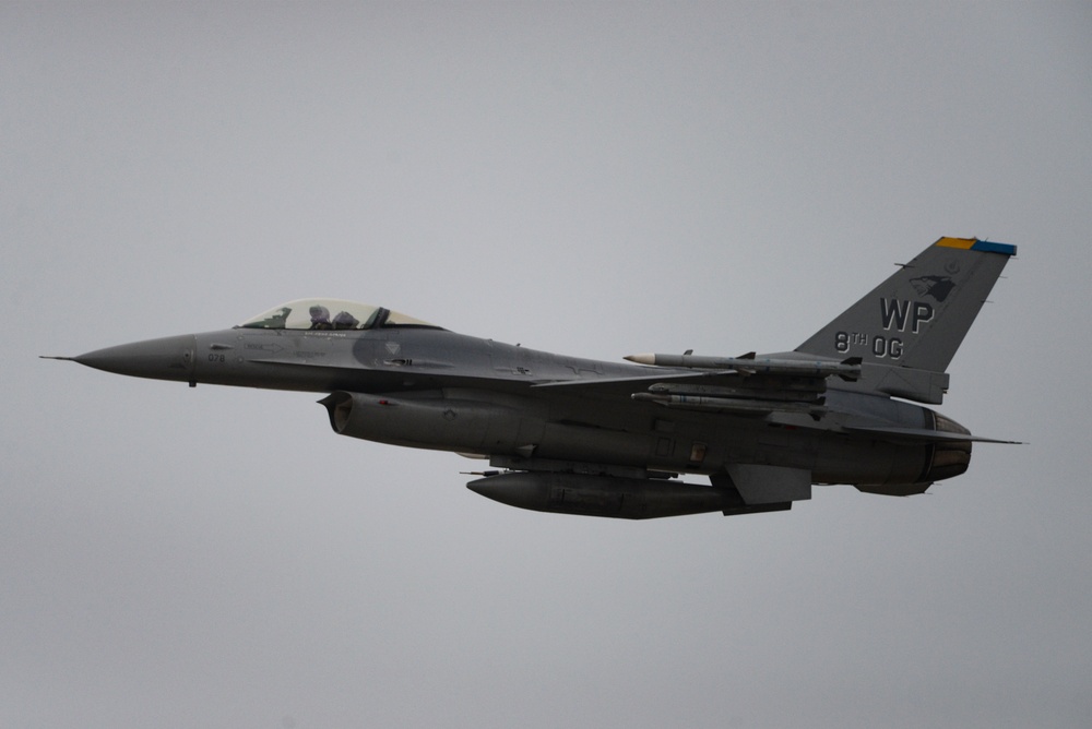 Wolf Pack, Mustangs charge runway