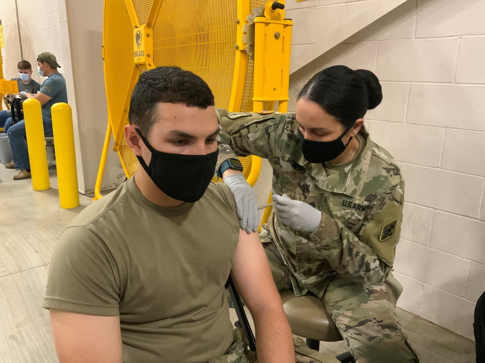 MEDCoE trainees receive the COVID-19 vaccine