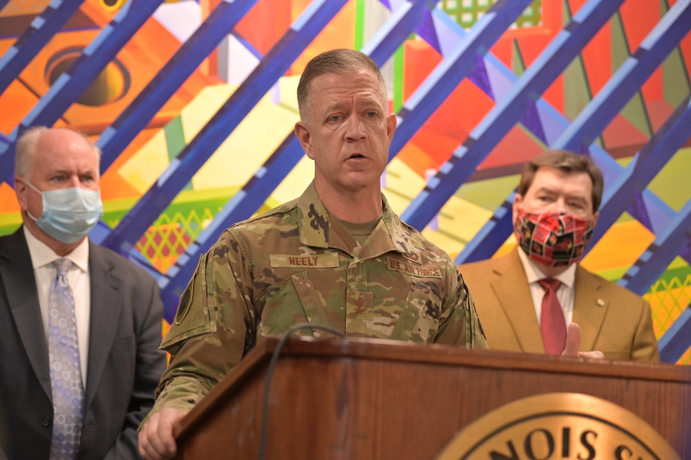 Maj. Gen. Neely Visits Service Members Working Vaccination Site at Illinois State University