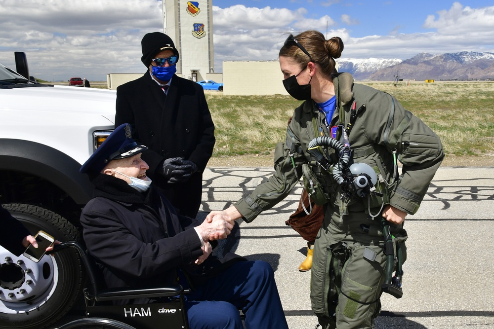 Col. (Ret.) Gail Halvorsen, the “Berlin Candy Bomber,” visits Hill AFB