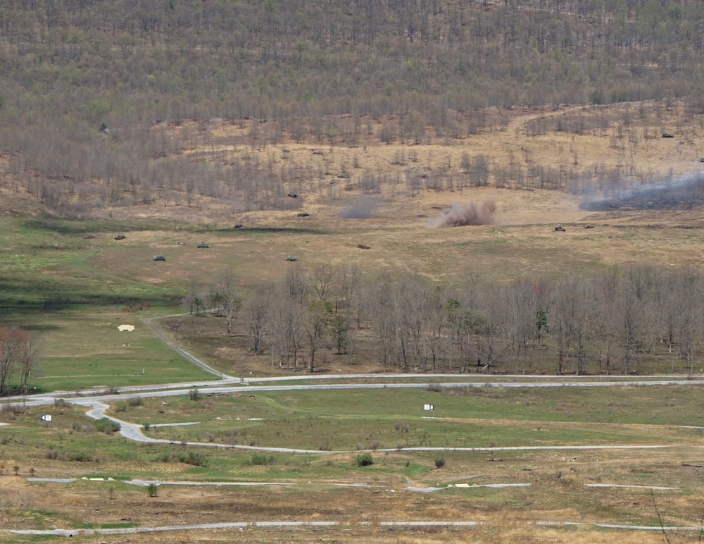 1-109th FA sends rounds down range during Table VI Qualification