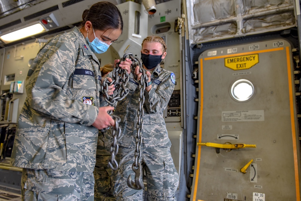 Washington State Civil Air Patrol visits McChord Field