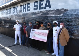 Latina presented $180K Navy Scholarship during San Antonio Navy Week