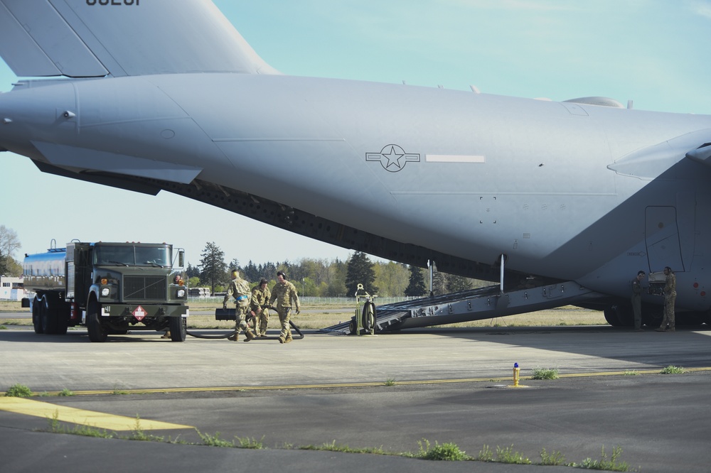 Team McChord certifies Specialized Fueling Operations aircrews