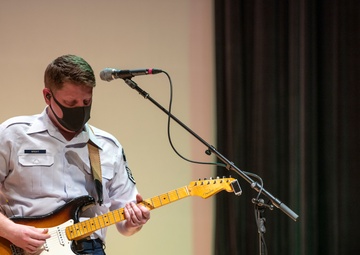 Strums for a Live Audience