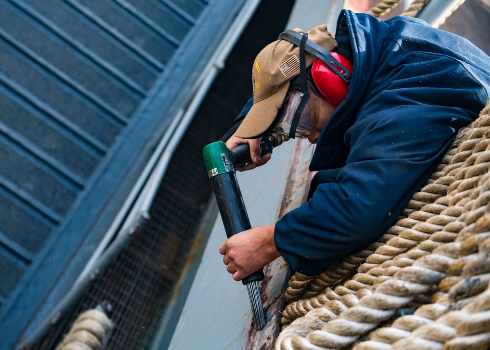 USS Carter Hall Conducts Shipboard Preservation