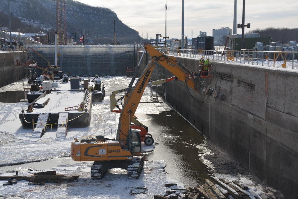 Major maintenance completed at Lock and Dam 4