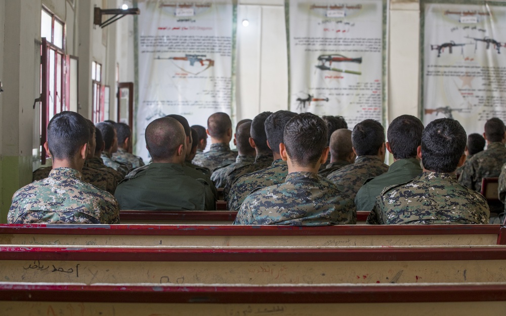 U.S. Army Soldiers visits a SDF Training and Operations Facility