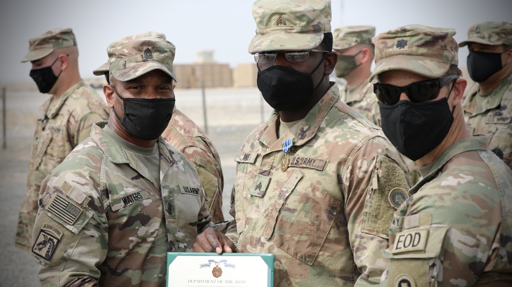 1TSC STB commander recognizes ECP participants