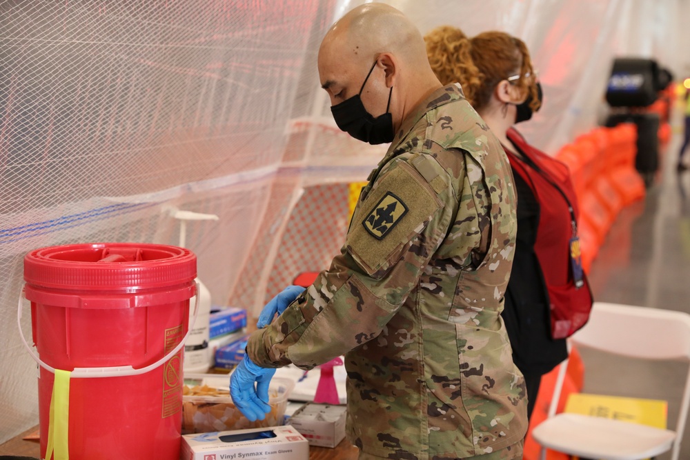 AZNG supports COVID-19 vaccination event in Mesa, AZ
