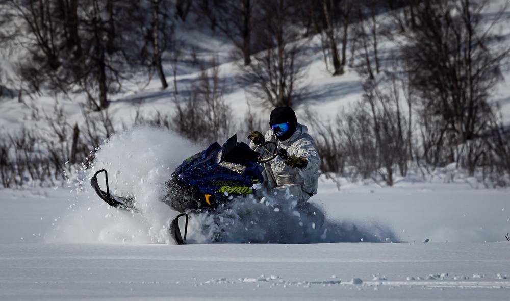 1st Group Green Berets Train for Arctic Warfare