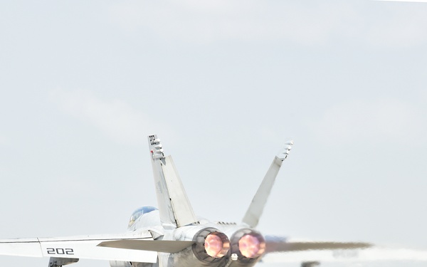 Super Hornets train at NAS Key West