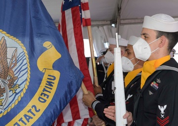 USS Mason Holds Change of Command