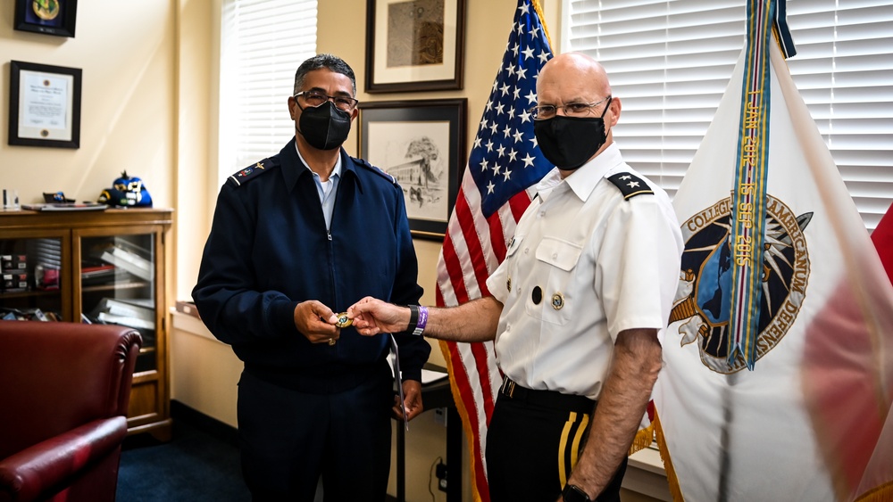 General de Brigada Piloto Robert Labort – Chief of Delegation of the Dominican Republic to the IADB Campus Visit