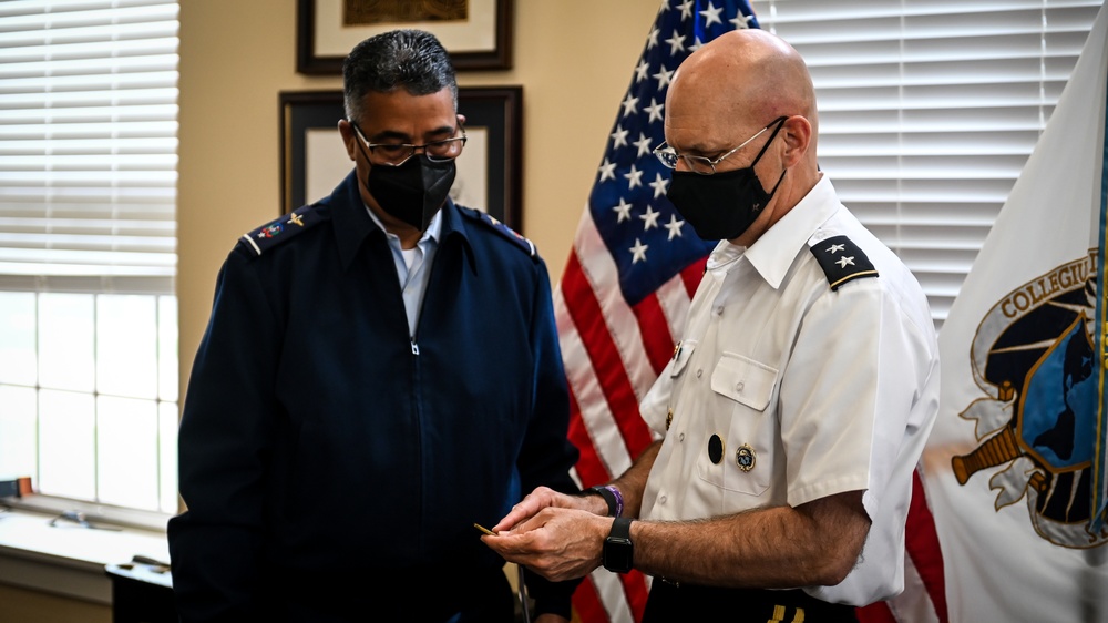 General de Brigada Piloto Robert Labort – Chief of Delegation of the Dominican Republic to the IADB Campus Visit