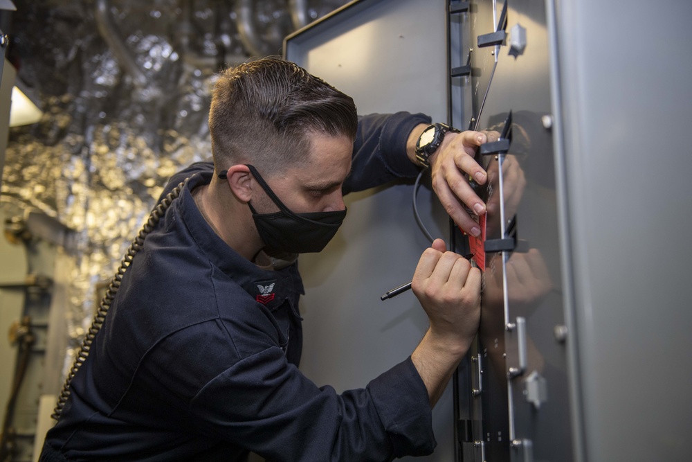 Maintenance Aboard USS Charleston