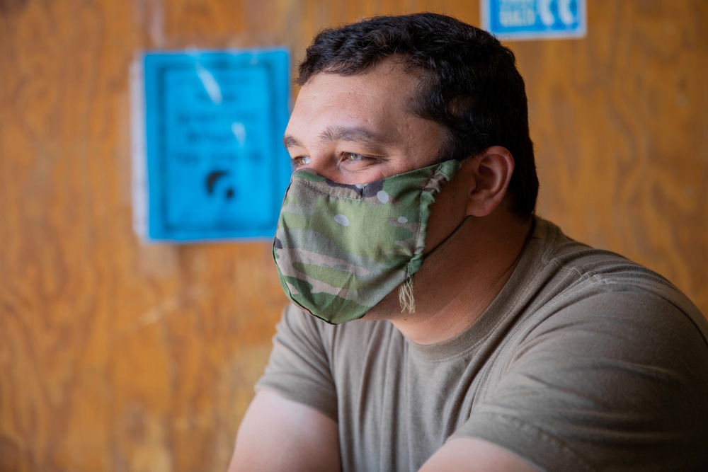 DVIDS - Images - AZNG Assists Tohono O'odham Nation with Food and ...