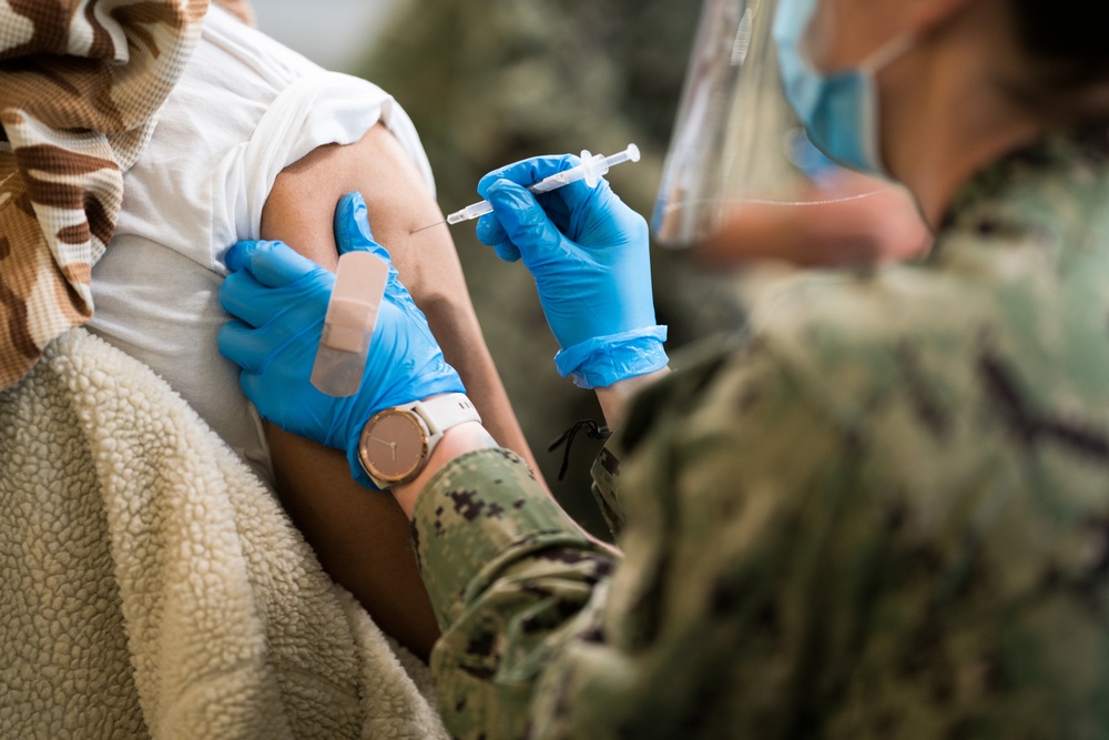 U.S. Navy Sailors Continue Vaccination Mission in Tulsa