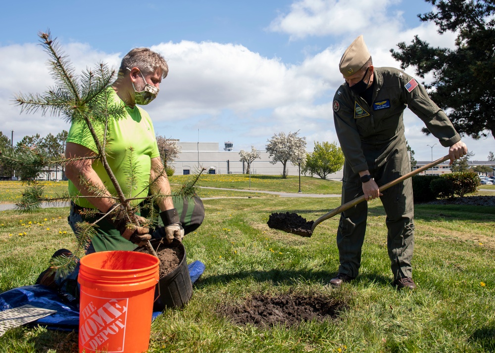 NAS Whidbey Island Commemorates Earth Day 2021