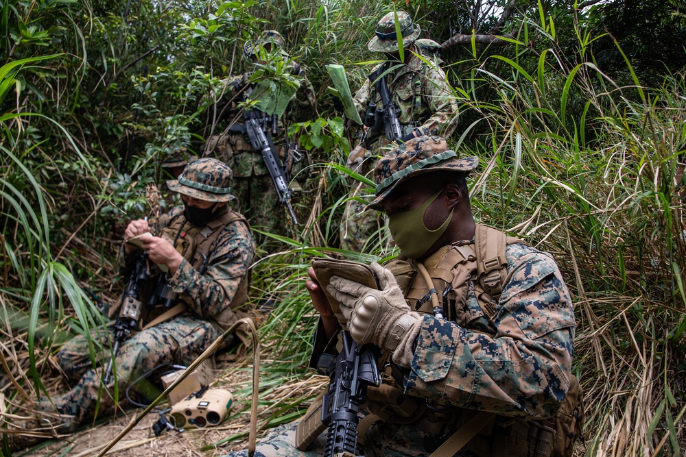 U.S. Marines, Japanese soldiers build better tactics together