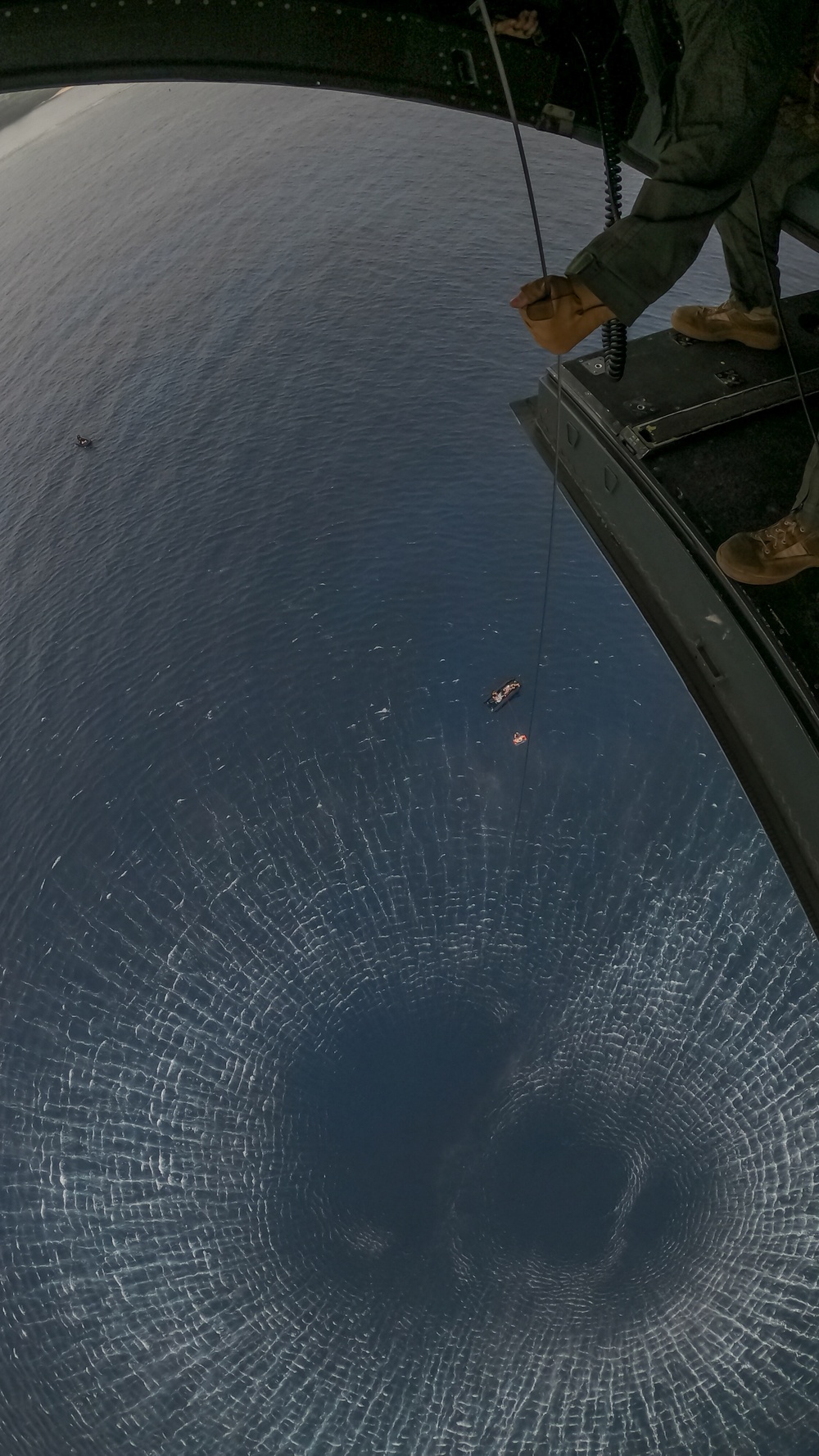 Marines with the MRF Conduct Para Operations on Ie Shima