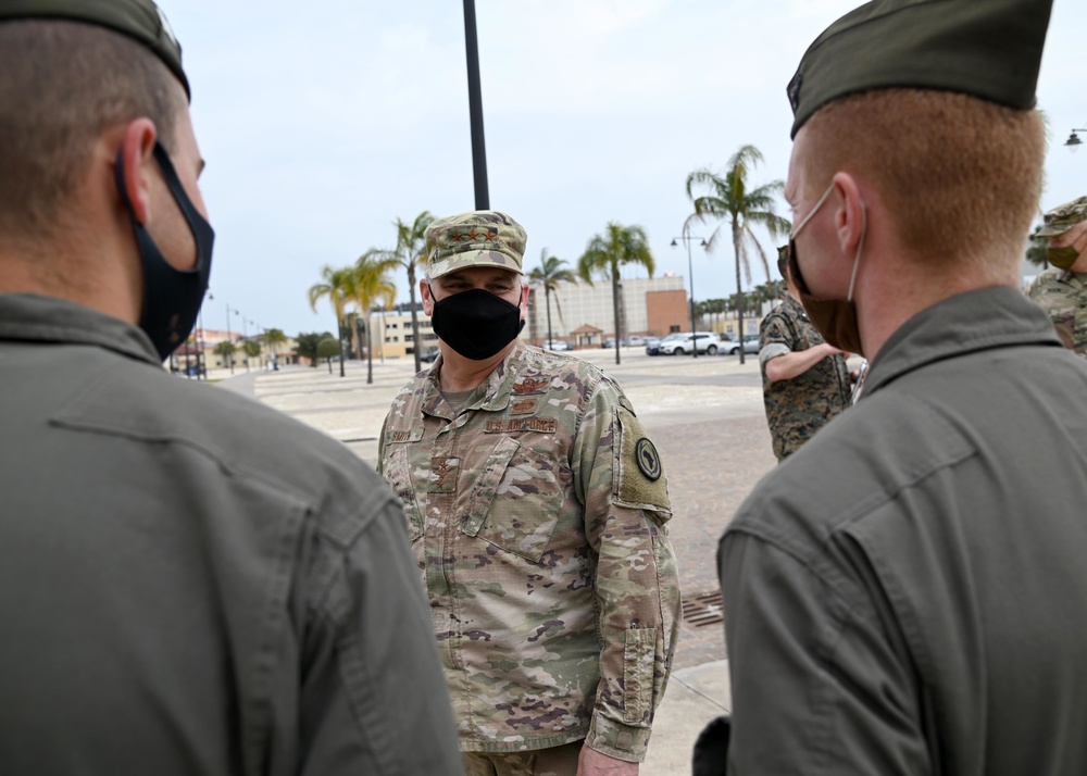 Lt. Gen. Kirk Smith visits NAS Sigonella