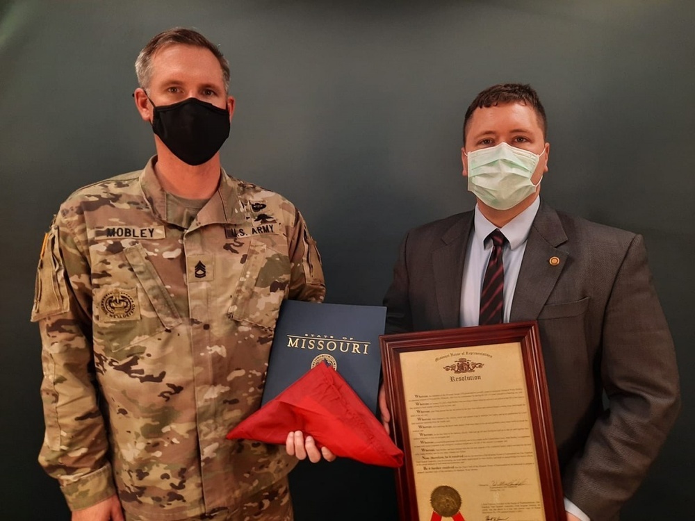 ‘Run toward the sound of chaos:’ Fort Leonard Wood Soldier saves man trapped in burning car