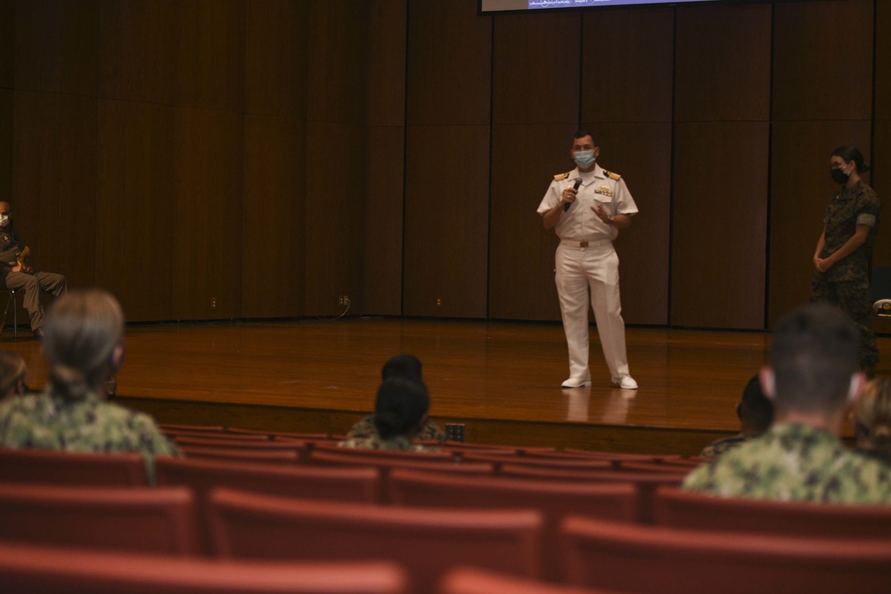 Foreign Liaison Officers Meet with JU Midshipmen