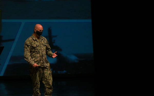 Foreign Liaison Officers Meet with JU Midshipmen