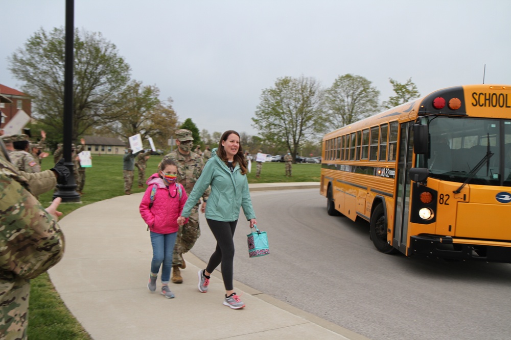 1st Theater Sustainment Command Soldiers honor military children at local school