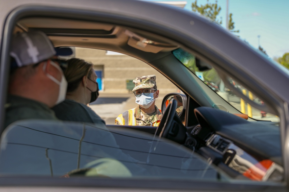 U.S. Army Combat Medics Screen Yakima Community Members