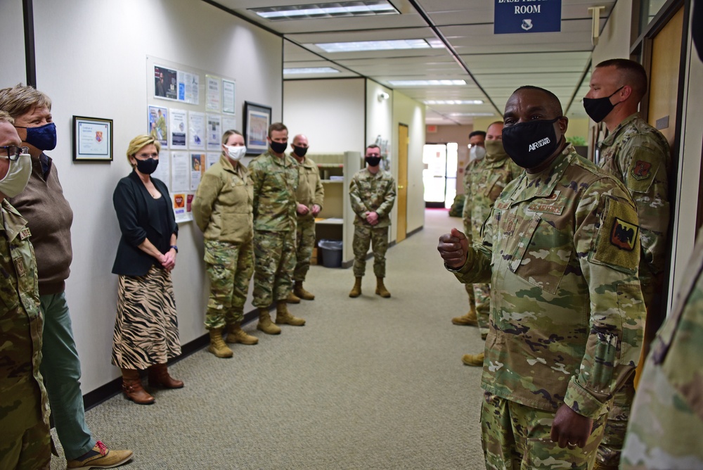 ANG Command Chief Master Sgt. visits Tennessee Airmen