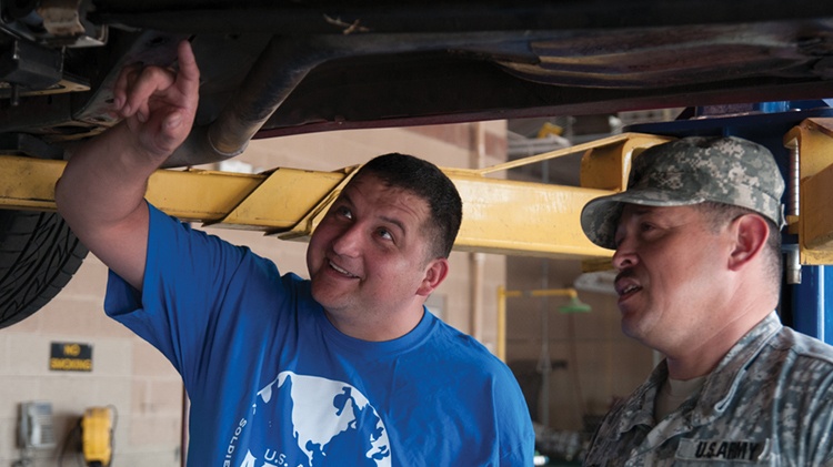 Fort Lee FMWR introduces car care classes