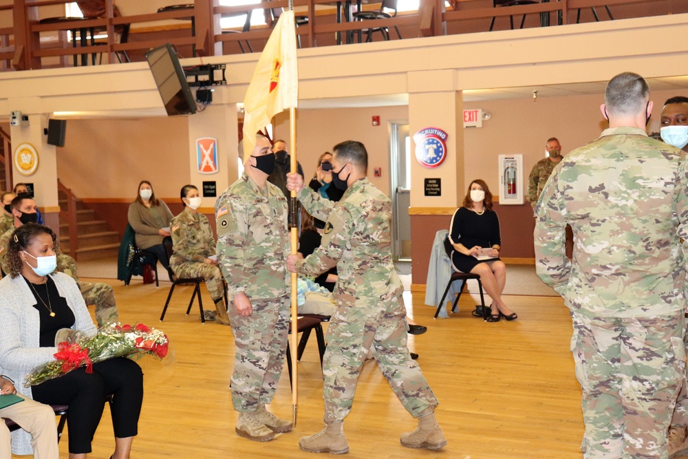 Fort McCoy Garrison welcomes new HHC commander