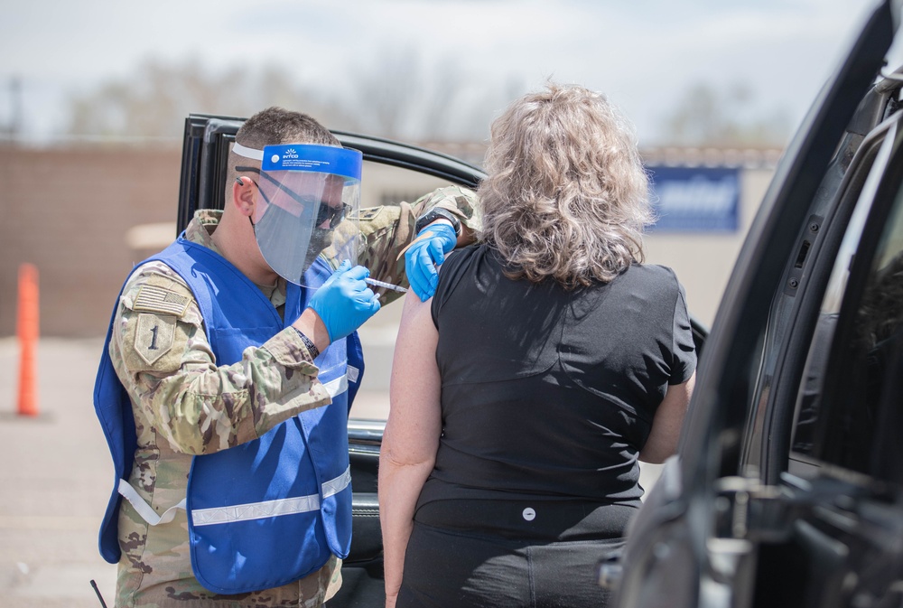 U.S. Army Soldiers from Fort Carson strengthen federal vaccination efforts in Pueblo, Colorado