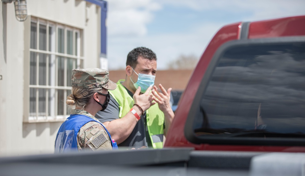 U.S. Army Soldiers from Fort Carson strengthen federal vaccination efforts in Pueblo, Colorado