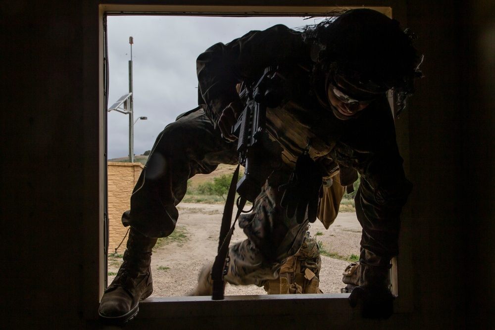 IMC Marines kick in doors during week 13