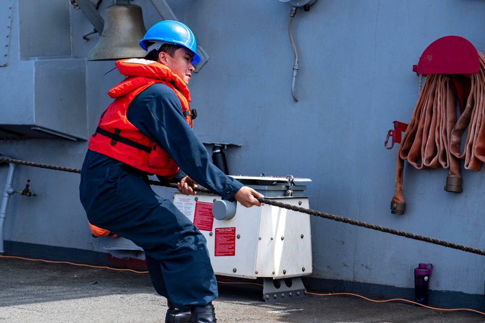 USS Laboon Conducts Replenishment-at-Sea with USNS Arctic
