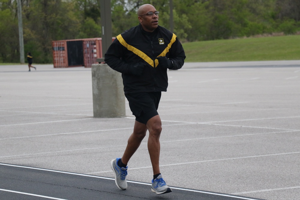 V Corp's Senior Enlisted Soldiers Conduct ACFT Test