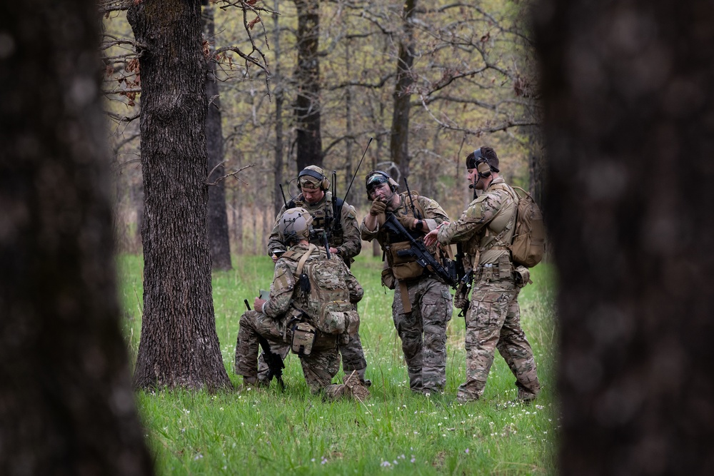 137th SOW participates in Ability to Survive and Operate (ATSO) exercise at Razorback Range, Ark.