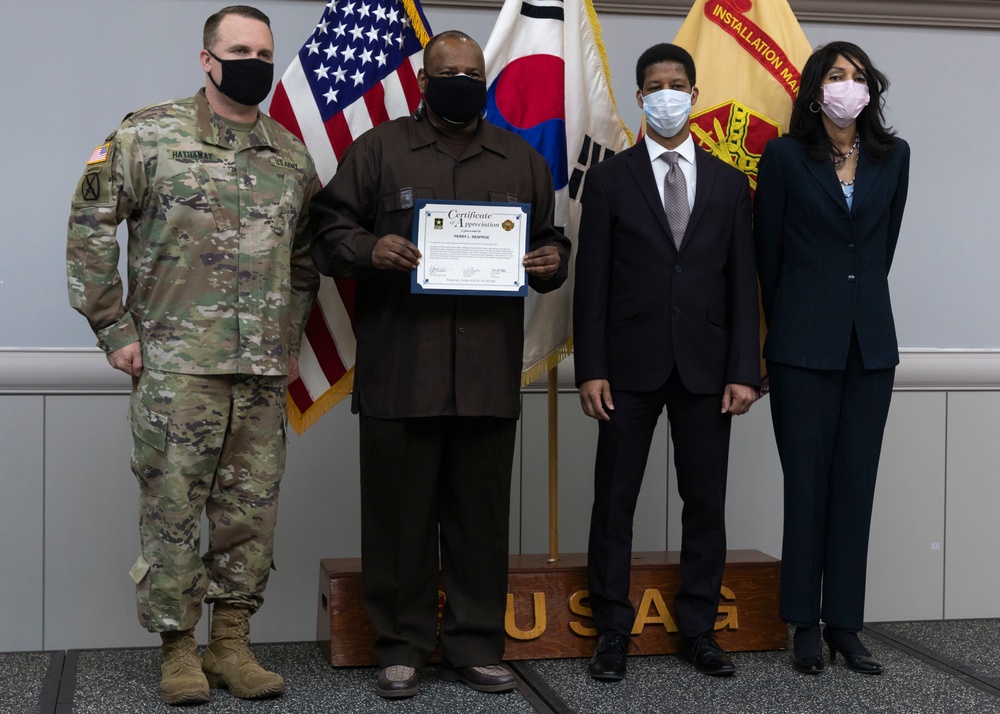 Annual Yongsan-Casey Volunteer Recognition Awards Ceremony