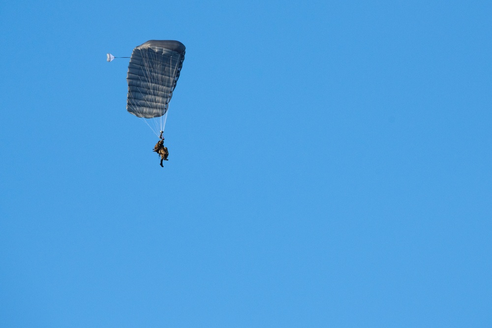 Special Tactics Airmen conduct airborne operations at JBER