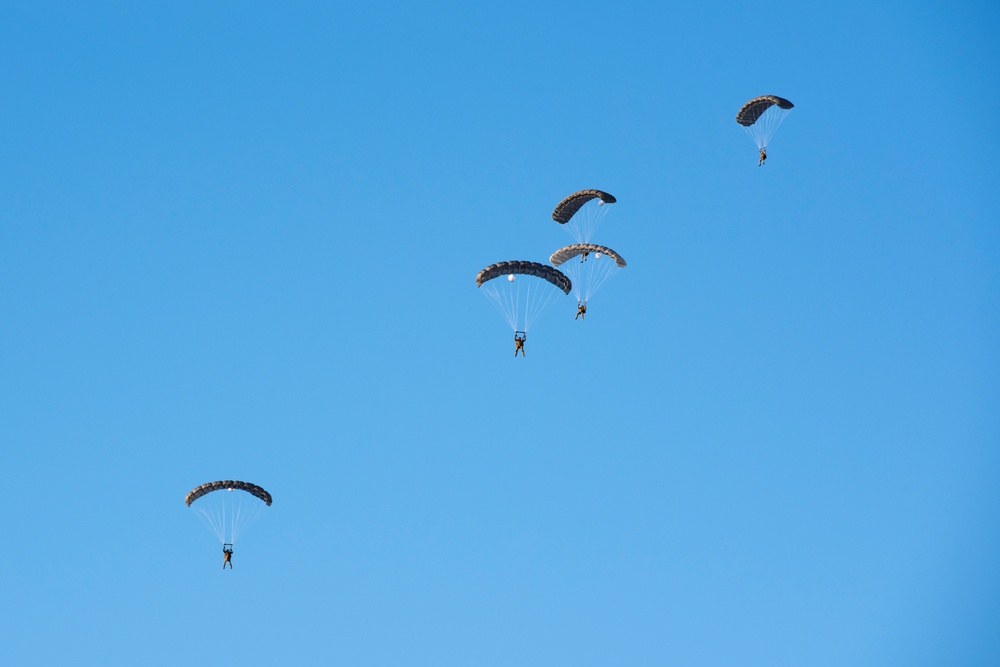 Special Tactics Airmen conduct airborne operations at JBER