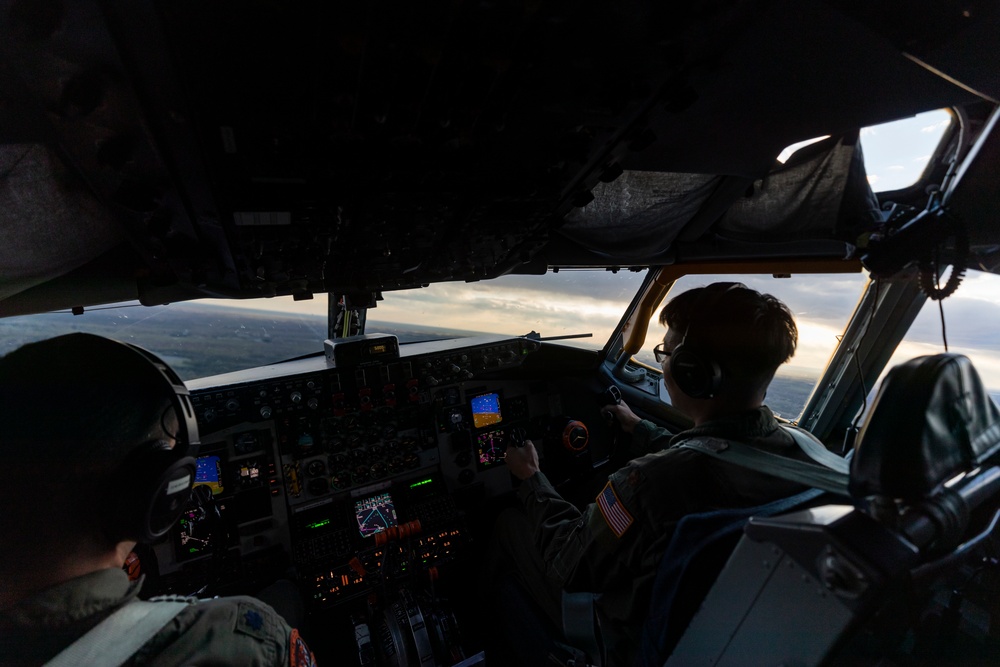 141st Air Refueling Squadron refuels Navy P-8 Poseidon