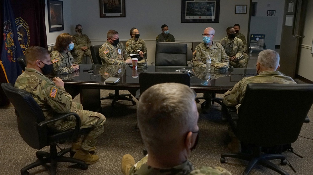 National Guard resident students from Army War College visit Fort Indiantown Gap