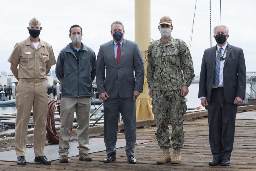 SECNAV Meets with Project Overmatch Experts; Discusses Way Ahead for Connected Future Fleet