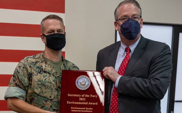 Acting Secretary of the Navy Visits MCB Pendleton