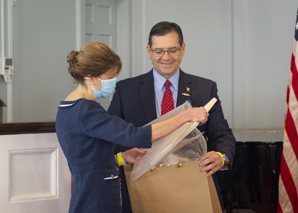 SUBLANT Retiring Executive Director Receives Civilian Service Award